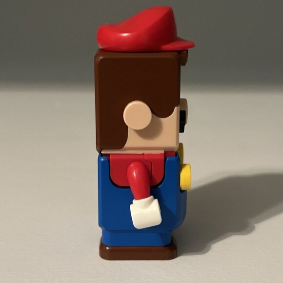 LEGO Super Mario: Interactive Mario - Picture 2 of 13